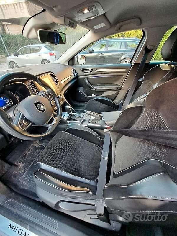 Usata Renault Mégane IV 110 CV (80 kW) 2016 Grigio Berlina