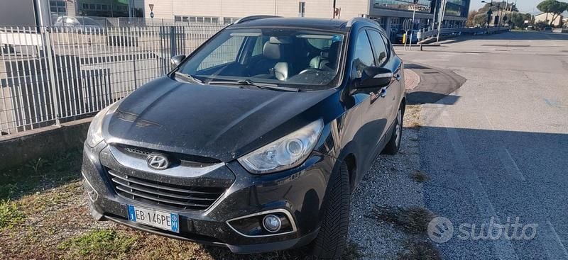 Nero Usata 2010 Hyundai ix35 Style SUV | 5000 € (Buon prezzo) - Immagine 1/4