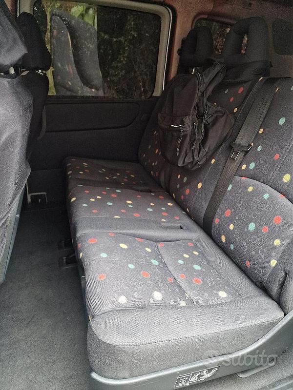 Usata Mercedes Vaneo 91 CV (66 kW) 2003 Grigio Monovolume