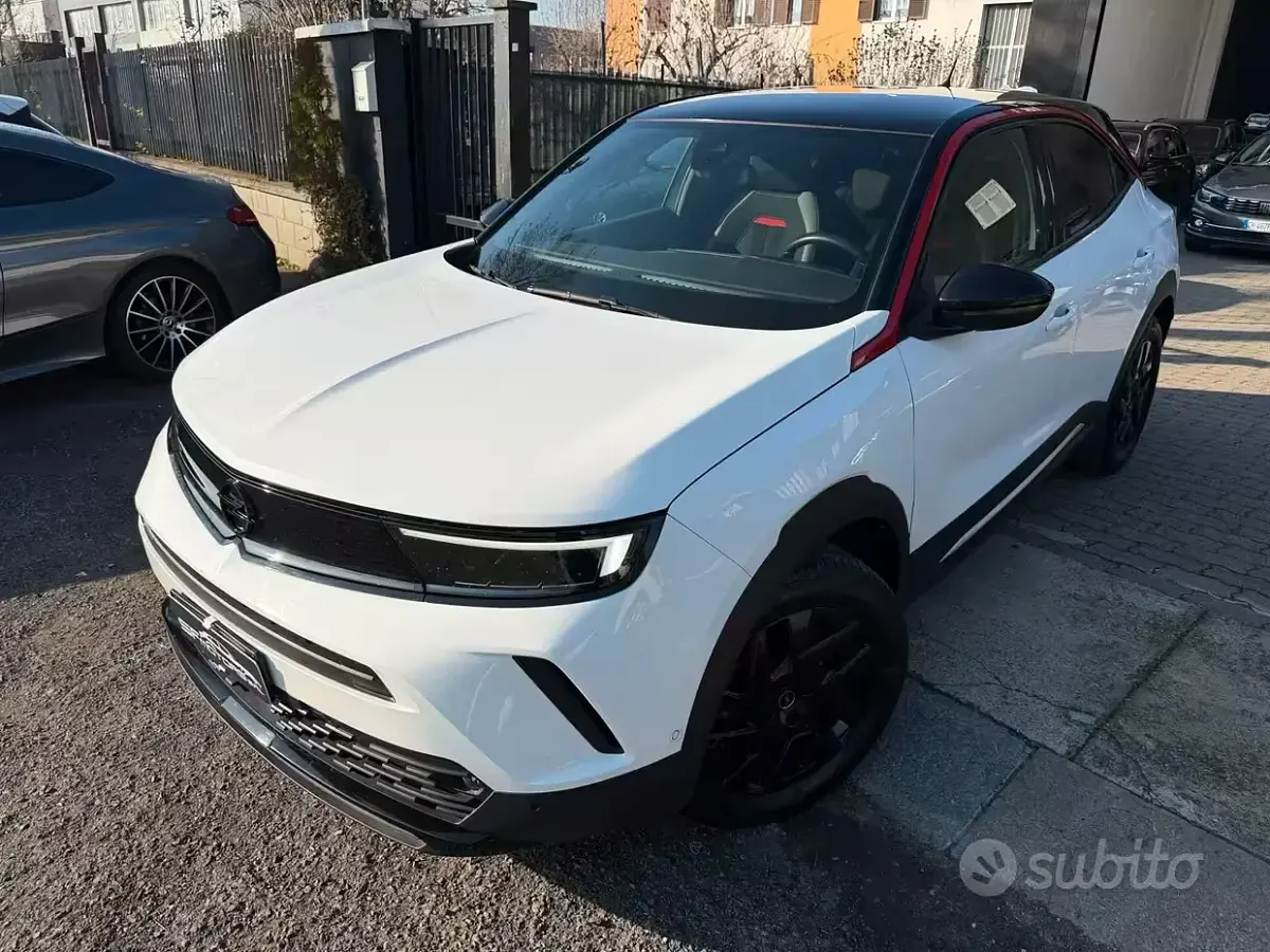 Usata Opel Mokka 101 CV (74 kW) 2022 Bianco SUV