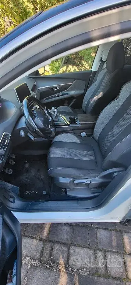 Usata Peugeot 3008 131 CV (96 kW) 2018 Bianco SUV