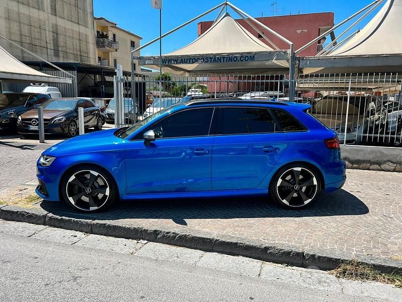 Usata Audi RS3 400 CV (294 kW) 2018 Blu Berlina
