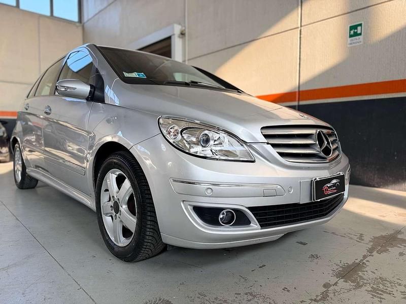 Usata Mercedes B170 Chrome 116 CV (85 kW) 2008 Argento Monovolume