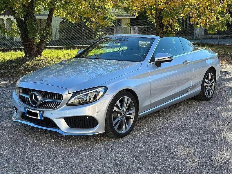 Usata Mercedes C220 170 CV (125 kW) 2017 Argento Cabrio