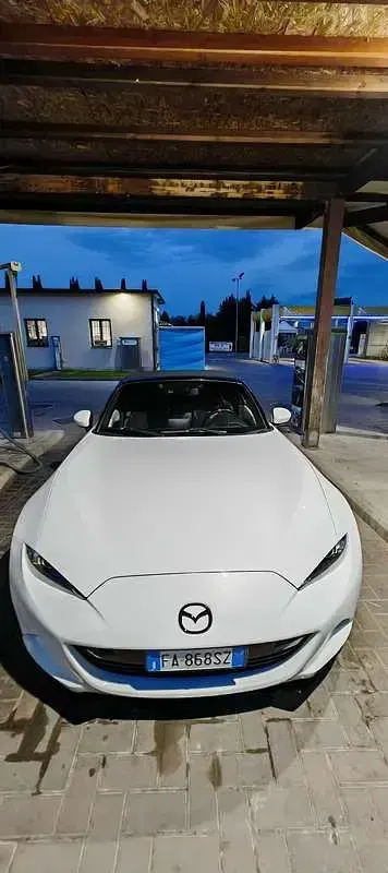 Usata Mazda MX5 Inclusive 160 CV (117 kW) 2015 Cabrio