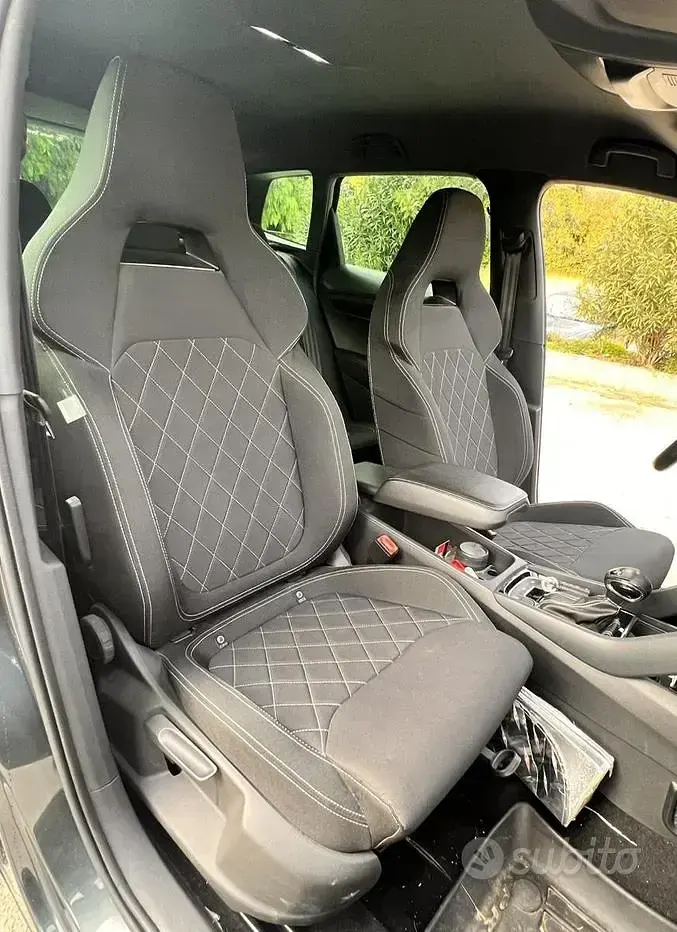 Usata Skoda Karoq SportLine 116 CV (85 kW) 2019 Grigio SUV