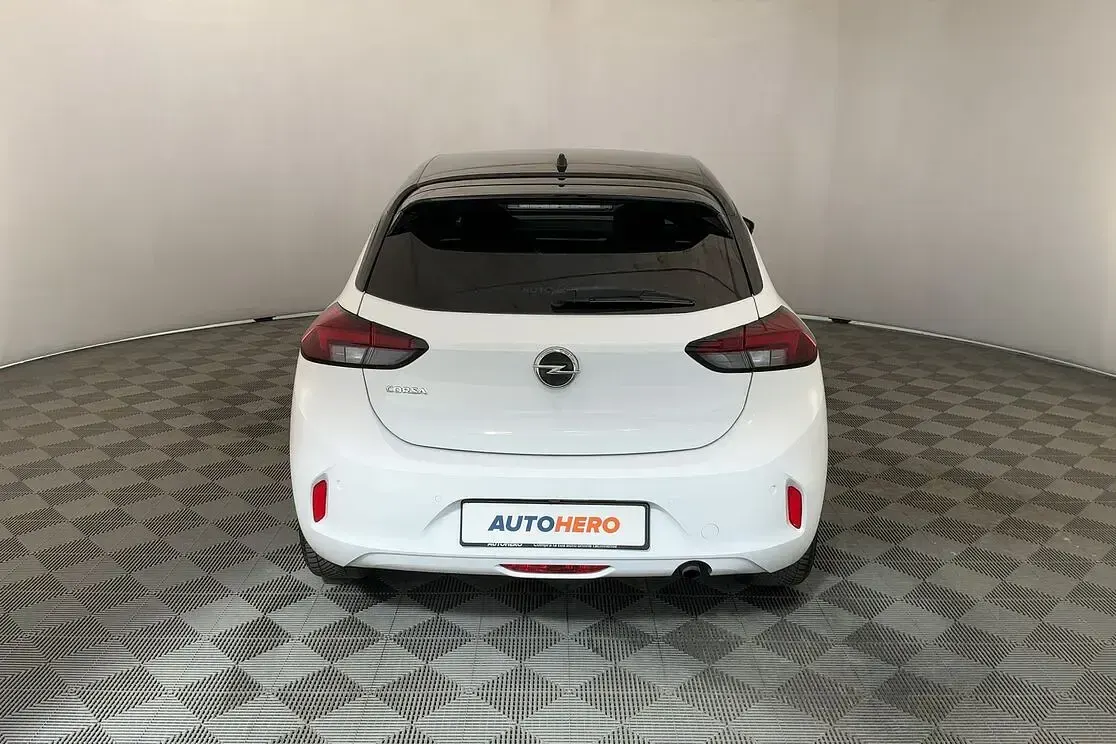 Usata Opel Corsa Design & Tech 75 CV (55 kW) 2023 Bianco Utilitaria