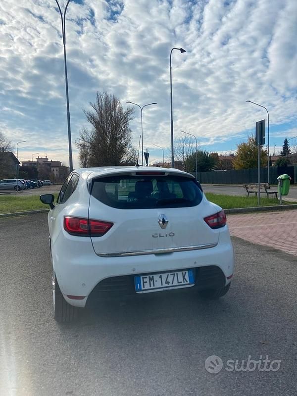 Usata Renault Clio IV 75 CV (55 kW) 2017 Bianco Berlina
