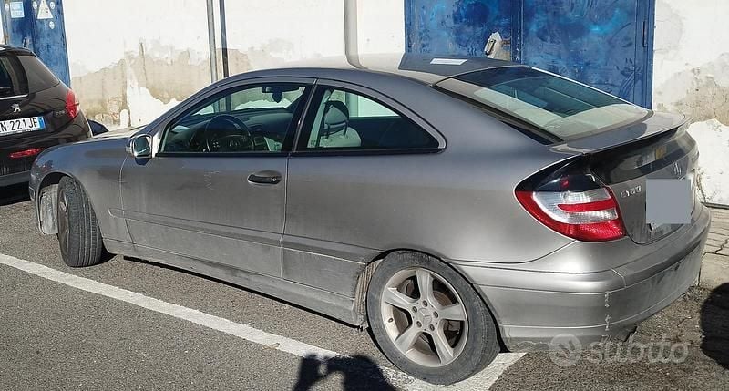 Usata Mercedes C180 143 CV (105 kW) 2008 Grigio Coupé