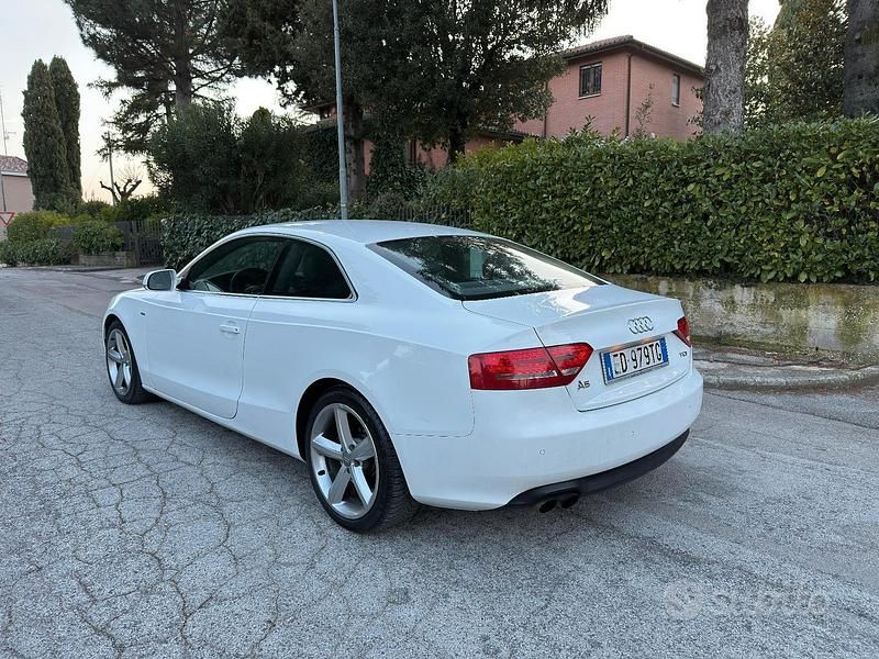 Usata Audi A5 Ambition 170 CV (125 kW) 2010 Bianco Coupé