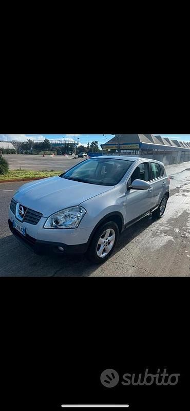 Usata Nissan Qashqai Acenta 110 CV (80 kW) 2007 Grigio SUV