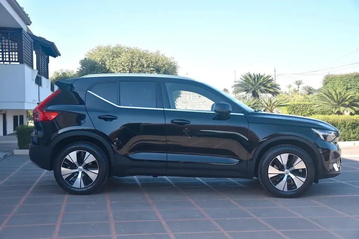 Usata Volvo XC40 Core 129 CV (94 kW) 2022 Nero SUV