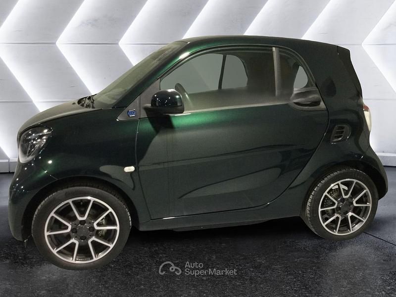 Usata Smart ForTwo Electric Drive Prime 41 kW (56 CV) 2022 Verde Berlina