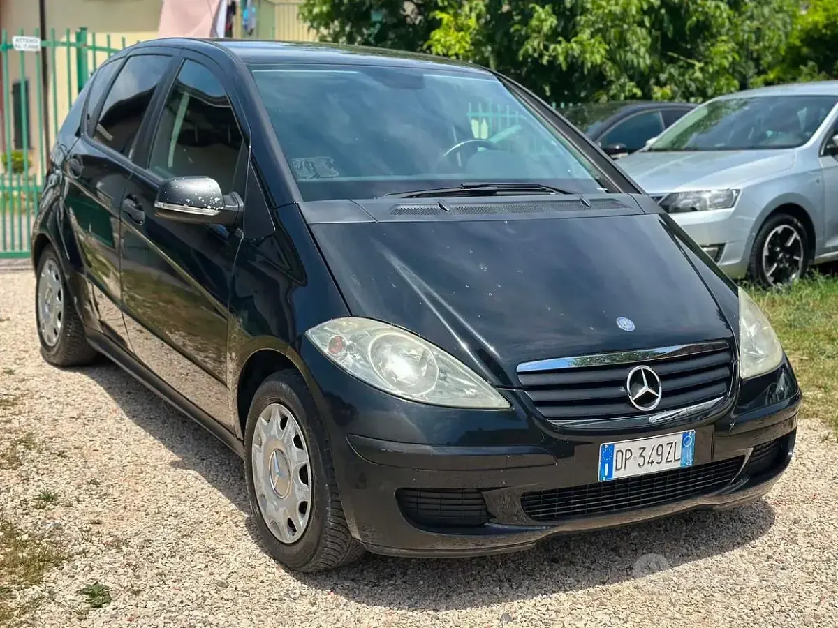 Usata Mercedes A180 Avantgarde 109 CV (80 kW) 2008 Nero Berlina