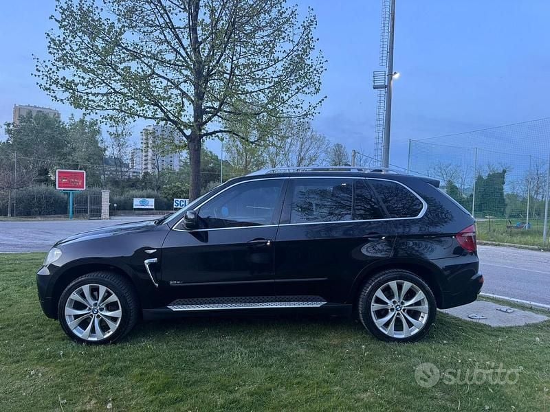 Begagnad BMW X5 Sport Line 235 HK (172 kW) 2009 Svart SUV