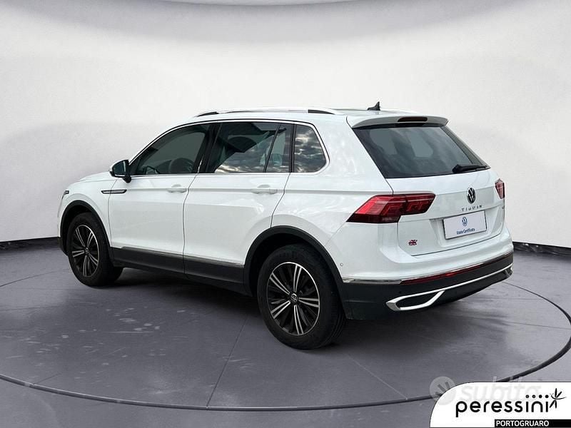 Usata VW Tiguan Elegance 150 CV (110 kW) 2023 Bianco SUV