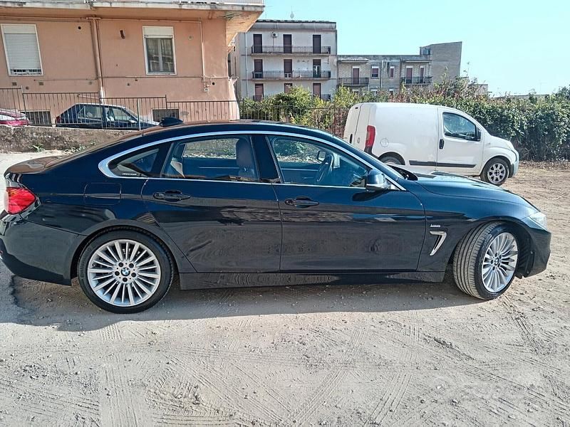 Usata BMW 420 Advantage 190 CV (139 kW) 2016 Blu Coupé