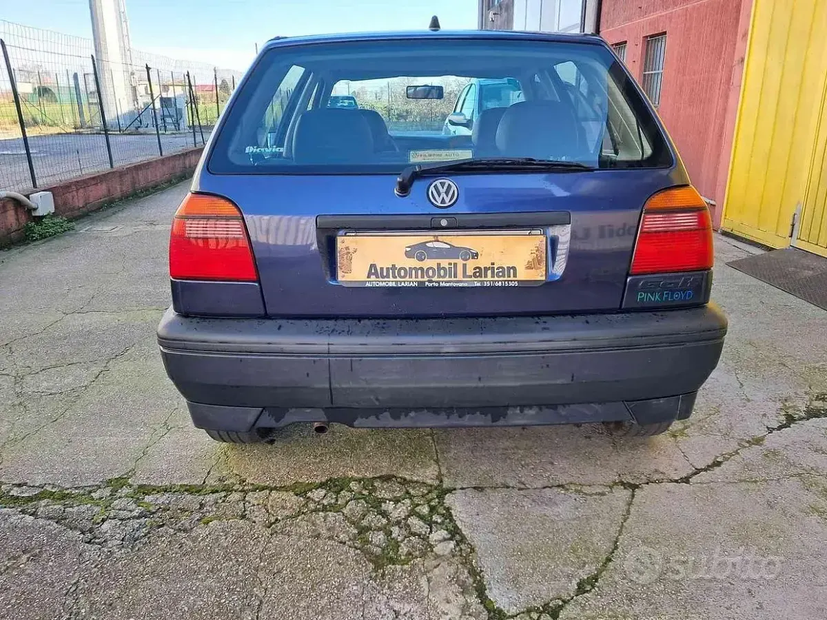 Usata VW Golf III 75 CV (55 kW) 1995 Blu Berlina