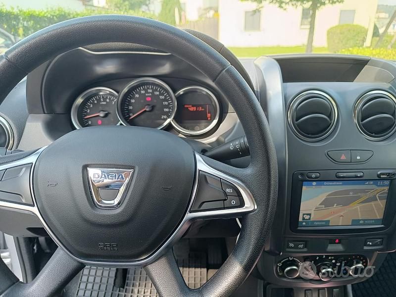 Usata Dacia Duster 109 CV (80 kW) 2017 Grigio SUV