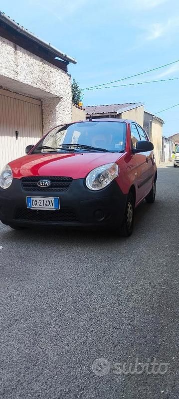 Usata 2010 Kia Picanto Due volumi | 3300 € - Immagine 1/4