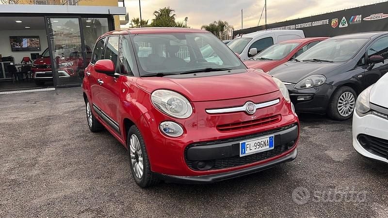 Rosso Usata 2015 Fiat 500L Lounge Monovolume | 5900 € (Super prezzo) - Immagine 1/4