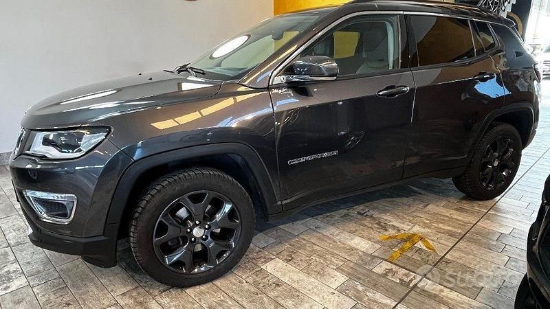 Usata Jeep Compass Limited 140 CV (102 kW) 2019 Grigio SUV