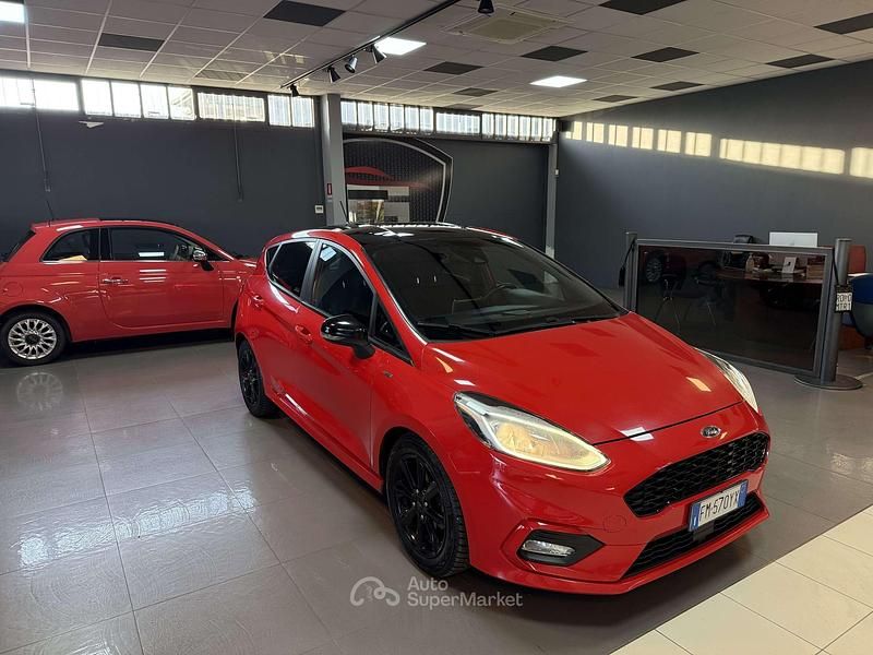 Usata Ford Fiesta ST-Line 86 CV (63 kW) 2017 Rosso Berlina