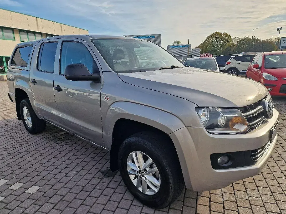 Usata VW Amarok 179 CV (131 kW) 2015 Grigio Pick-up