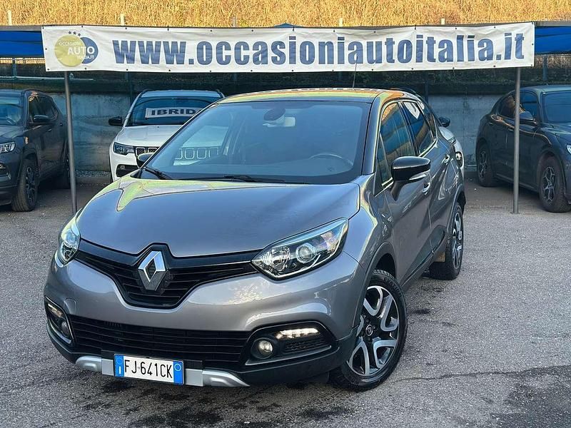 Bronzo Usata 2017 Renault Captur Intens SUV | 12.900 € (Buon prezzo) - Immagine 1/4