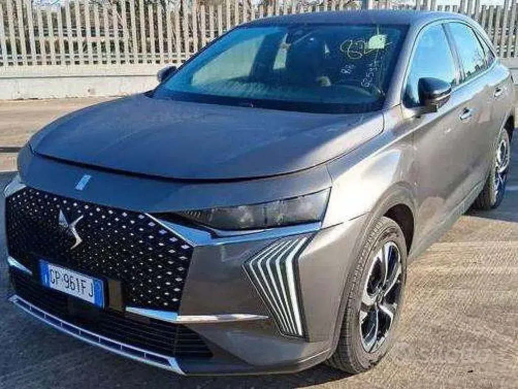 Usata DS Automobiles DS7 Crossback Bastille 131 CV (96 kW) 2023 Grigio SUV