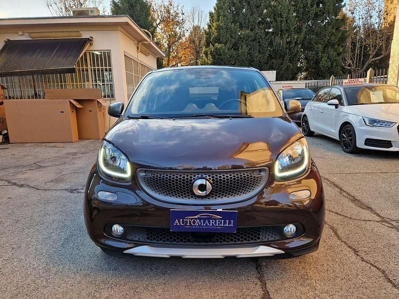 Usata Smart ForFour Prime 90 CV (66 kW) 2019 Marrone Utilitaria