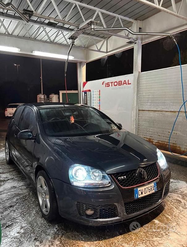 Blu Usata 2005 VW Golf GTI Tre volumi | 5000 € - Immagine 1/4