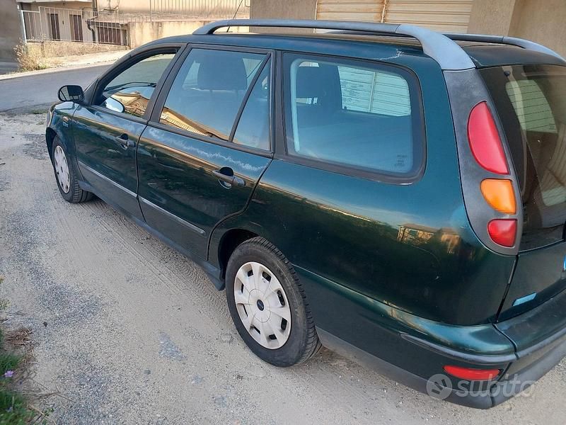 Usata Fiat Marea Wagon 103 CV (75 kW) 2000 Verde Station wagon