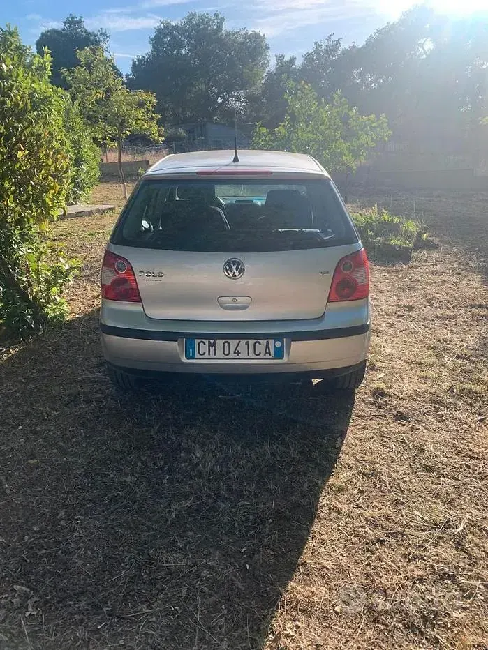 Usata VW Polo 64 CV (47 kW) 2004 Grigio Berlina