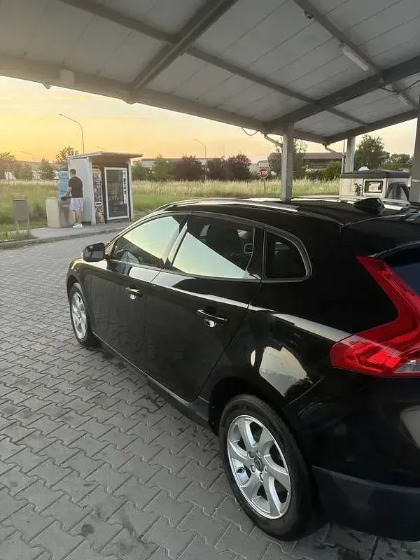 Usata Volvo V40 120 CV (88 kW) 2016 Berlina