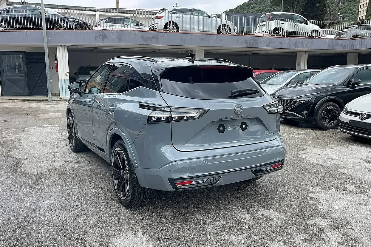 Nuova Nissan Qashqai 158 CV (116 kW) 2026 Xexceramic grey/t.nero SUV
