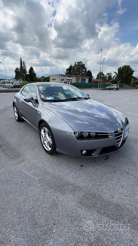 Usata Alfa Romeo Brera 210 CV (154 kW) 2007 Grigio Coupé