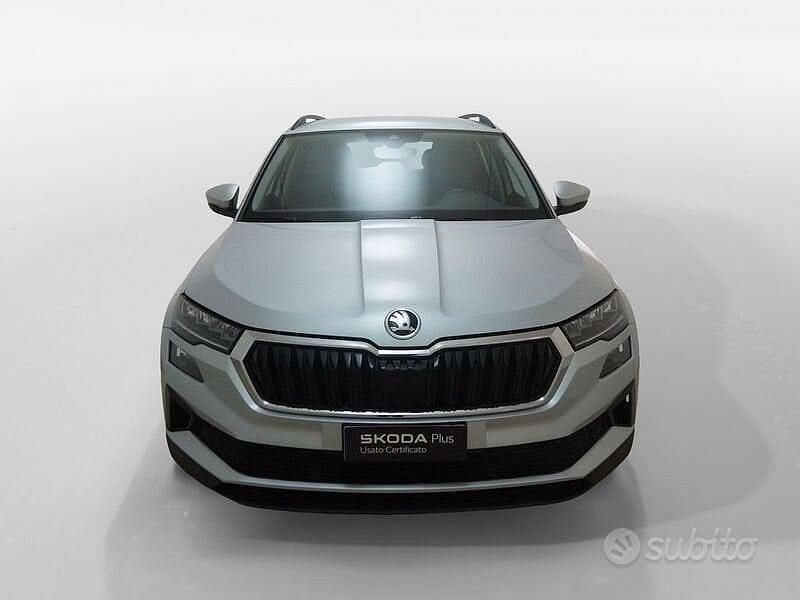 Usata Skoda Karoq Executive 116 CV (85 kW) 2023 Grigio SUV