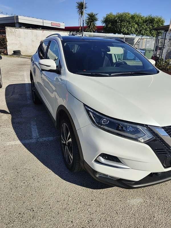 Usata Nissan Qashqai N-Connecta 116 CV (85 kW) 2019 Bianco SUV