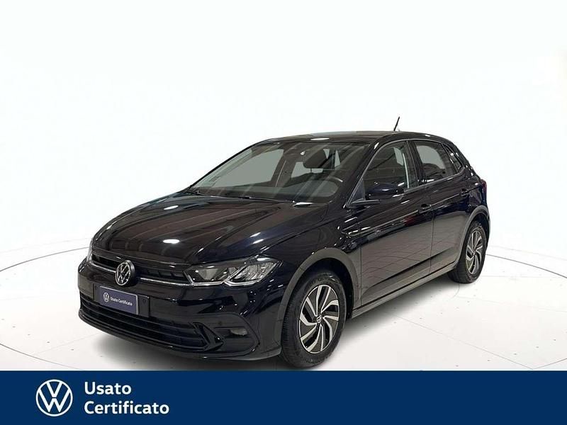 Nero pastello Usata 2024 VW Polo Life Tre volumi | 20.800 € (Buon prezzo) - Immagine 1/4