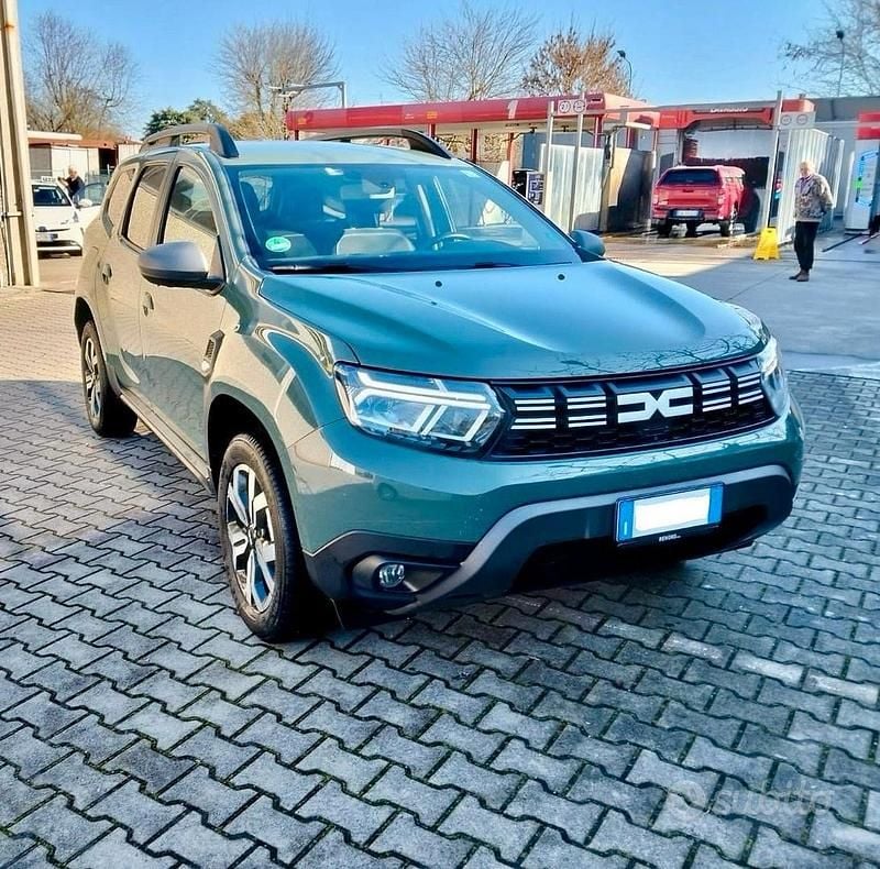 Usata Dacia Duster Journey 101 CV (74 kW) 2023 Verde SUV