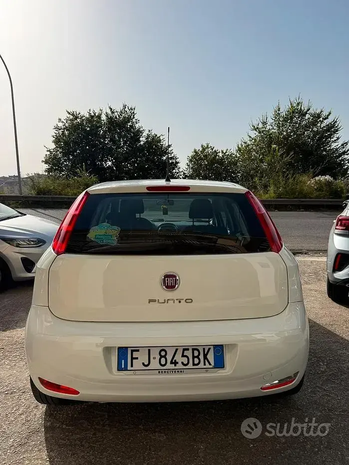 Usata Fiat Grande Punto Street 95 CV (69 kW) 2017 Bianco Utilitaria