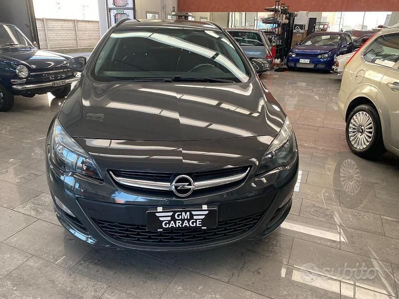 Usata Opel Astra Cosmo 140 CV (102 kW) 2016 Grigio Station wagon