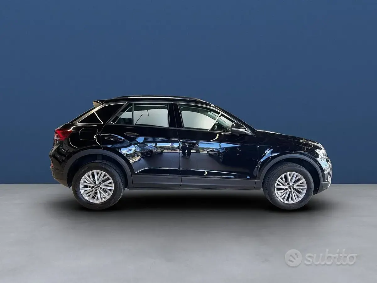 Usata VW T-Roc Life 150 CV (110 kW) 2025 Nero SUV