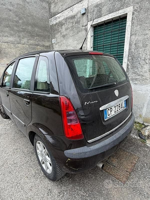 Usata Lancia Musa 2007 Nero Monovolume