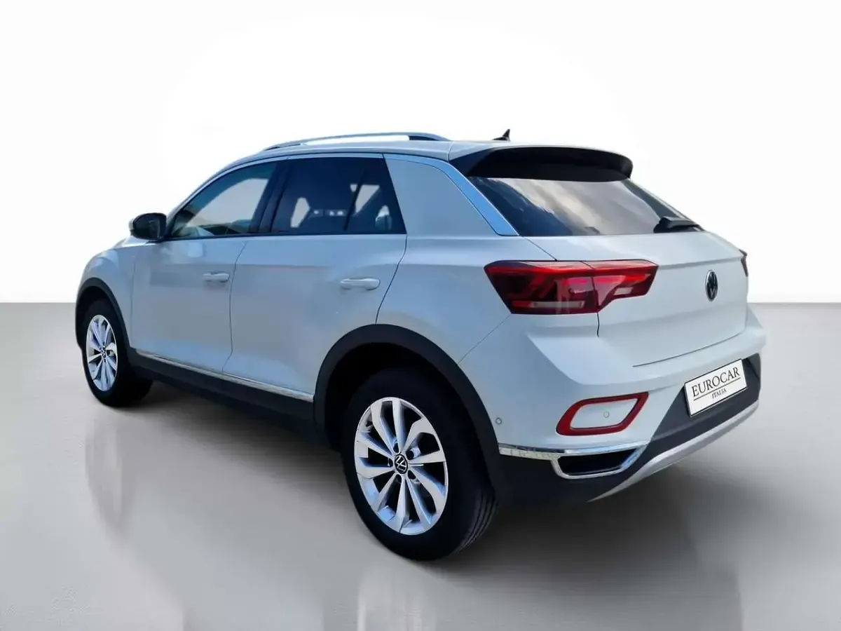 Usata VW T-Roc Style 150 CV (110 kW) 2023 Pure white SUV