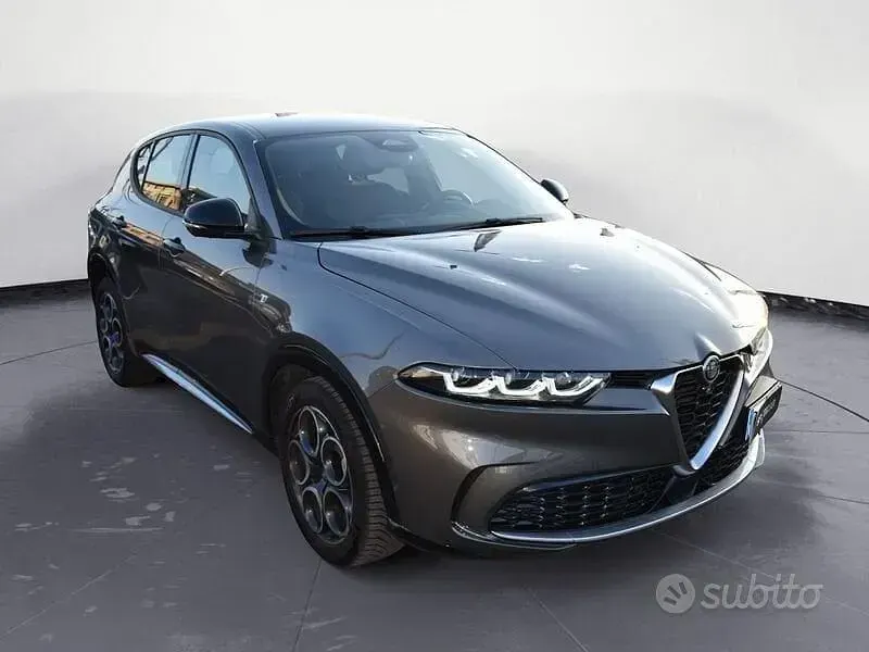 Usata Alfa Romeo Tonale Ti 160 CV (117 kW) 2023 Grigio SUV