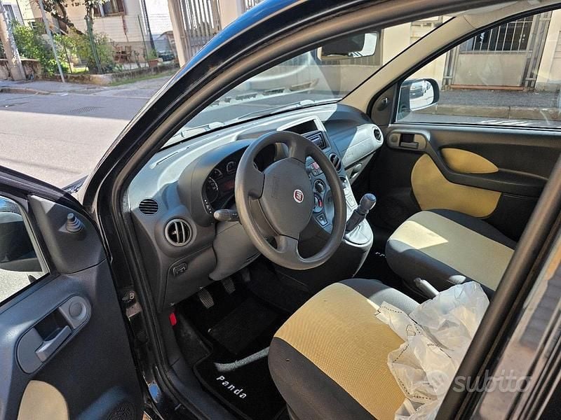Usata Fiat Panda 77 CV (56 kW) 2010 Nero Utilitaria