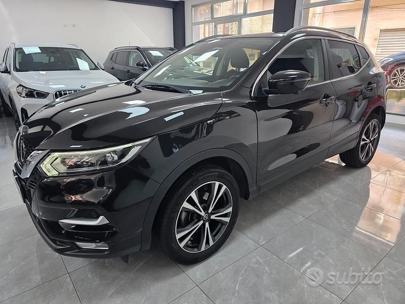 Usata Nissan Qashqai N-Connecta 116 CV (85 kW) 2021 Nero SUV