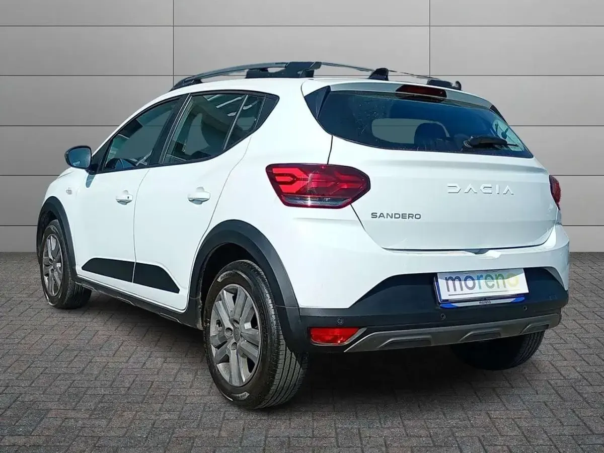 Usata Dacia Sandero Comfort 101 CV (74 kW) 2023 Other Utilitaria